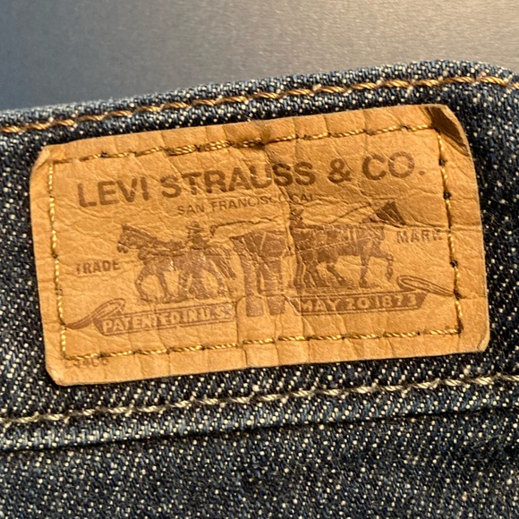 Women’s Levi’s Capris size 10, Cuffed 515 Capris - Picture 5 of 6